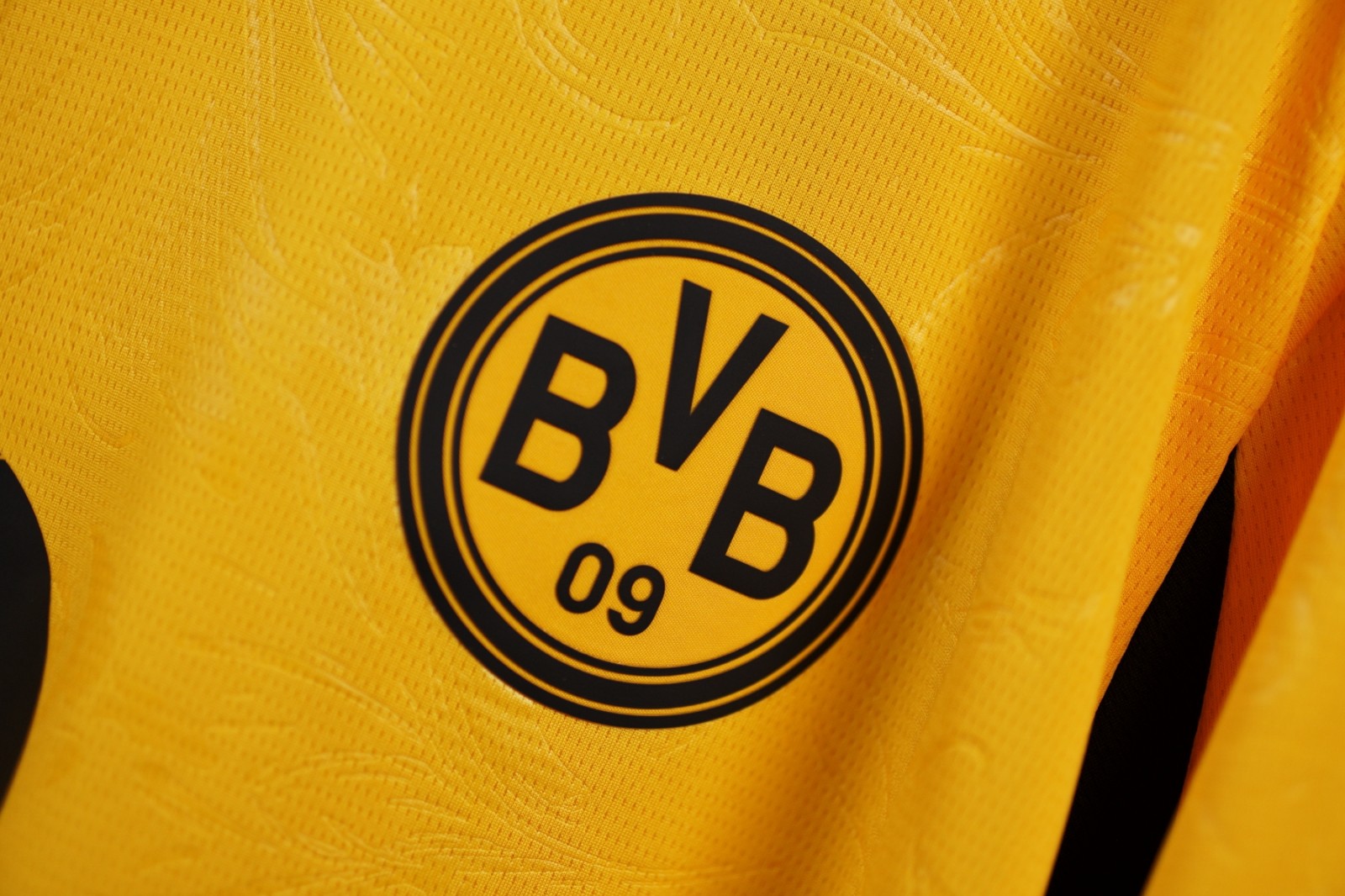 多特蒙德主场苦战，仅取一分已难为望