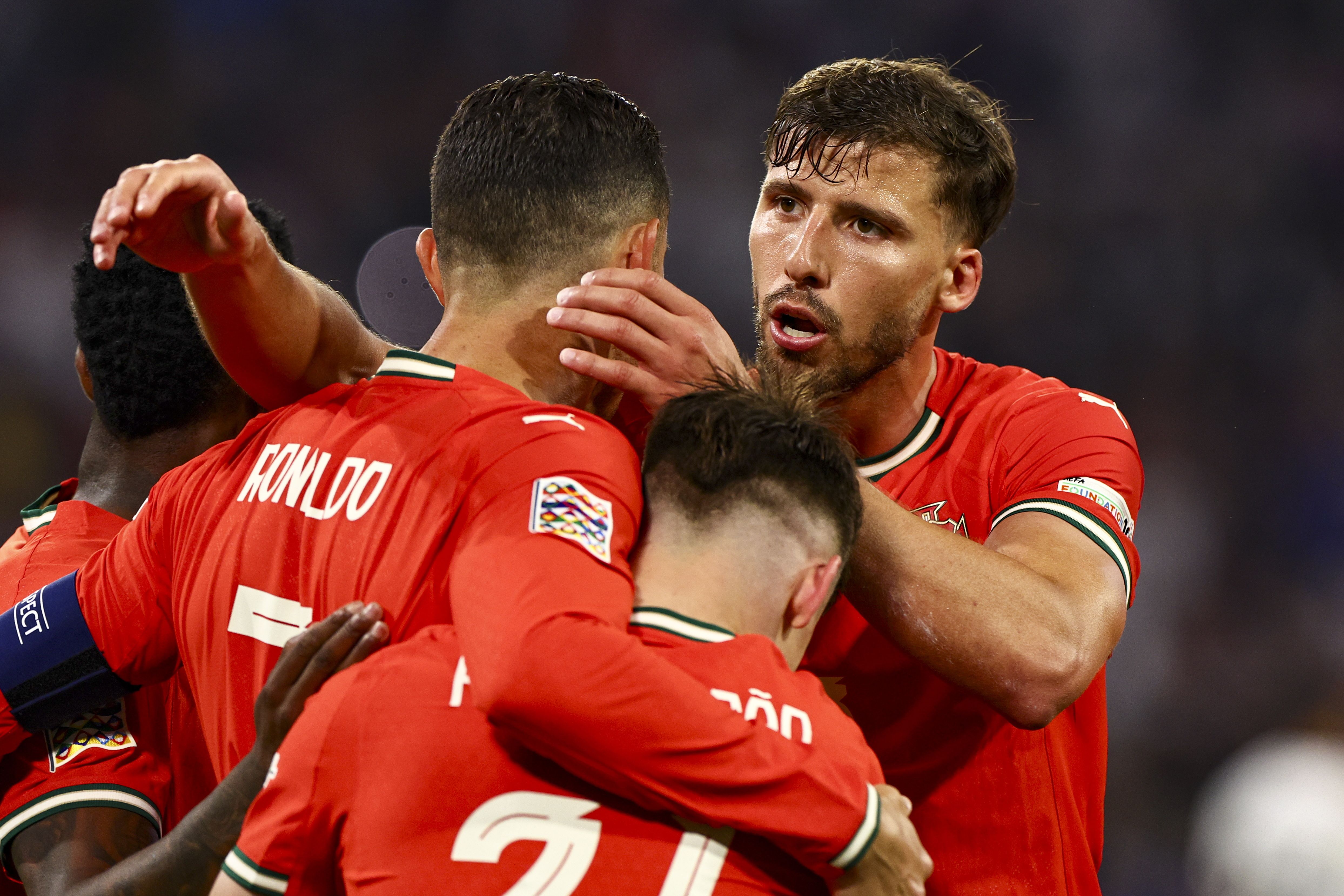 欧国联比赛最新消息：球队交锋激烈