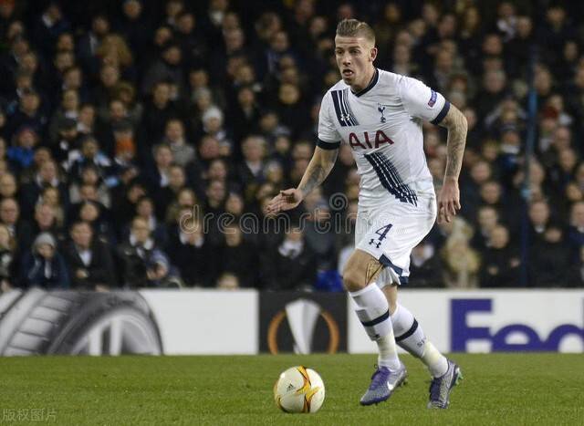 佛罗伦萨门将状态回勇,破门表现抢眼的简单介绍 佛罗伦萨门将状态回勇,破门表现抢眼的简单介绍