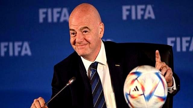 国际足球界大佬相继离世，业内感慨良多