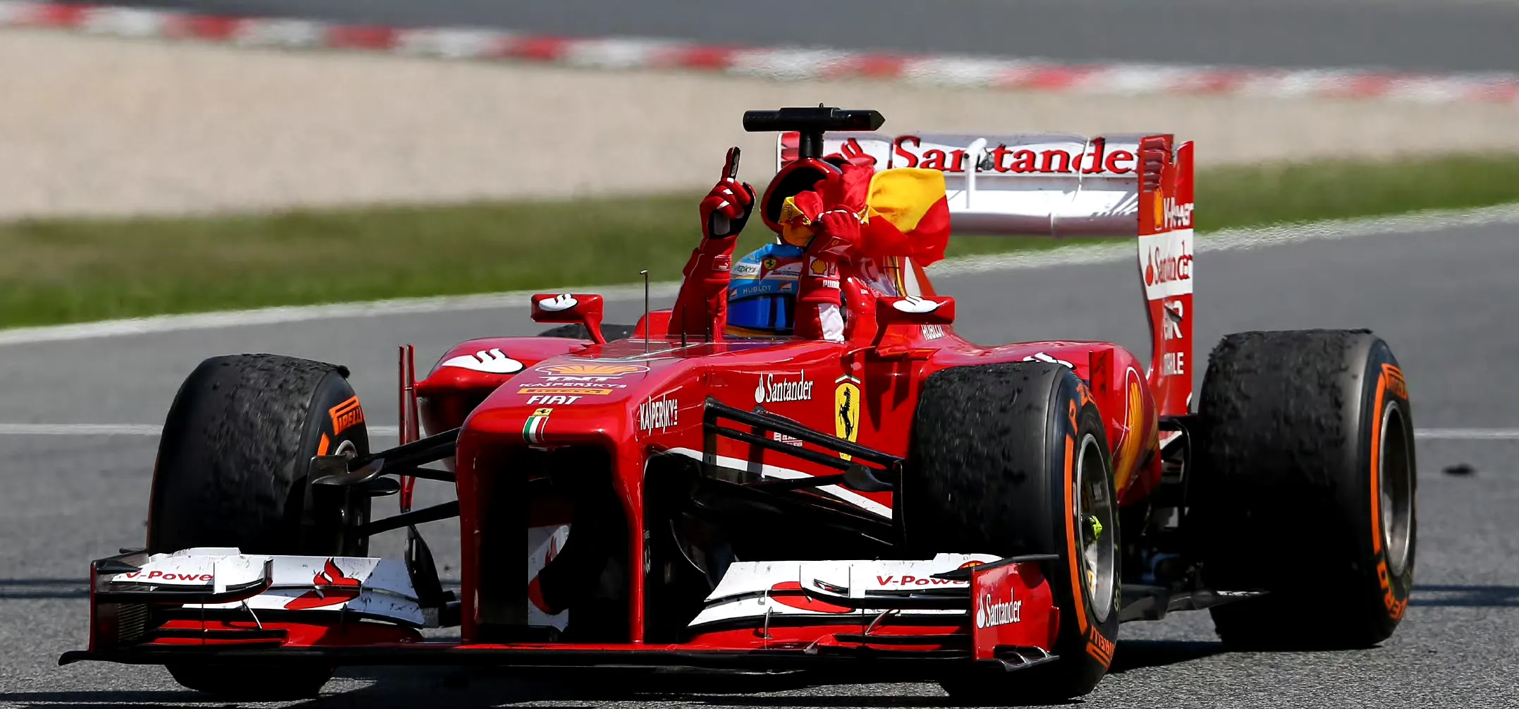 阿斯顿马丁力克红牛车队，阿隆索关键制胜的简单介绍