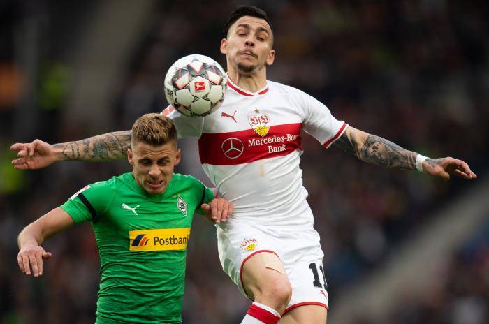 包含斯图加特连胜为球队注入信心，势不可挡的词条