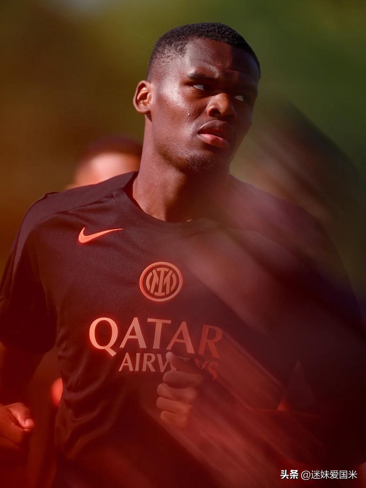 关于罗马惜败阿贾克斯，告别欧冠争夺的信息