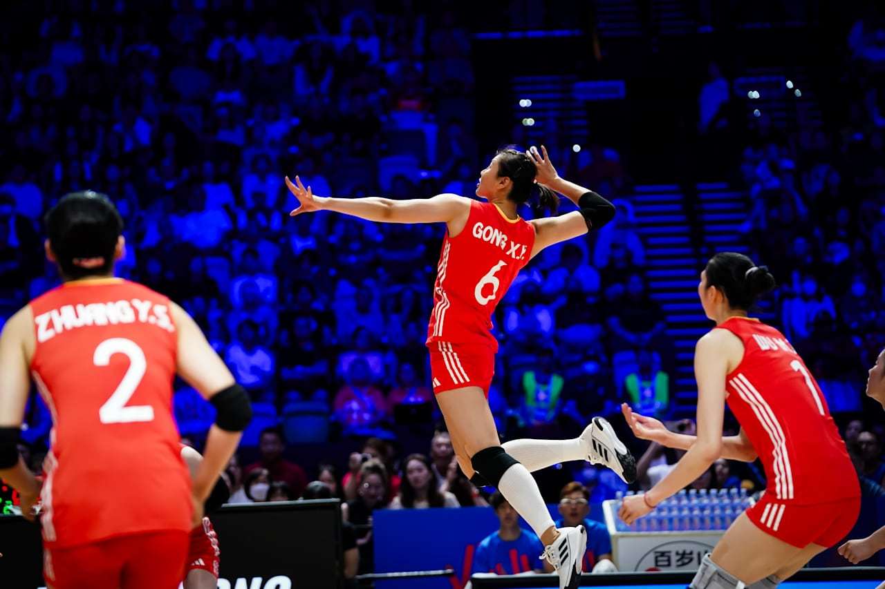 惊艳亮相，球队连战连捷晋级