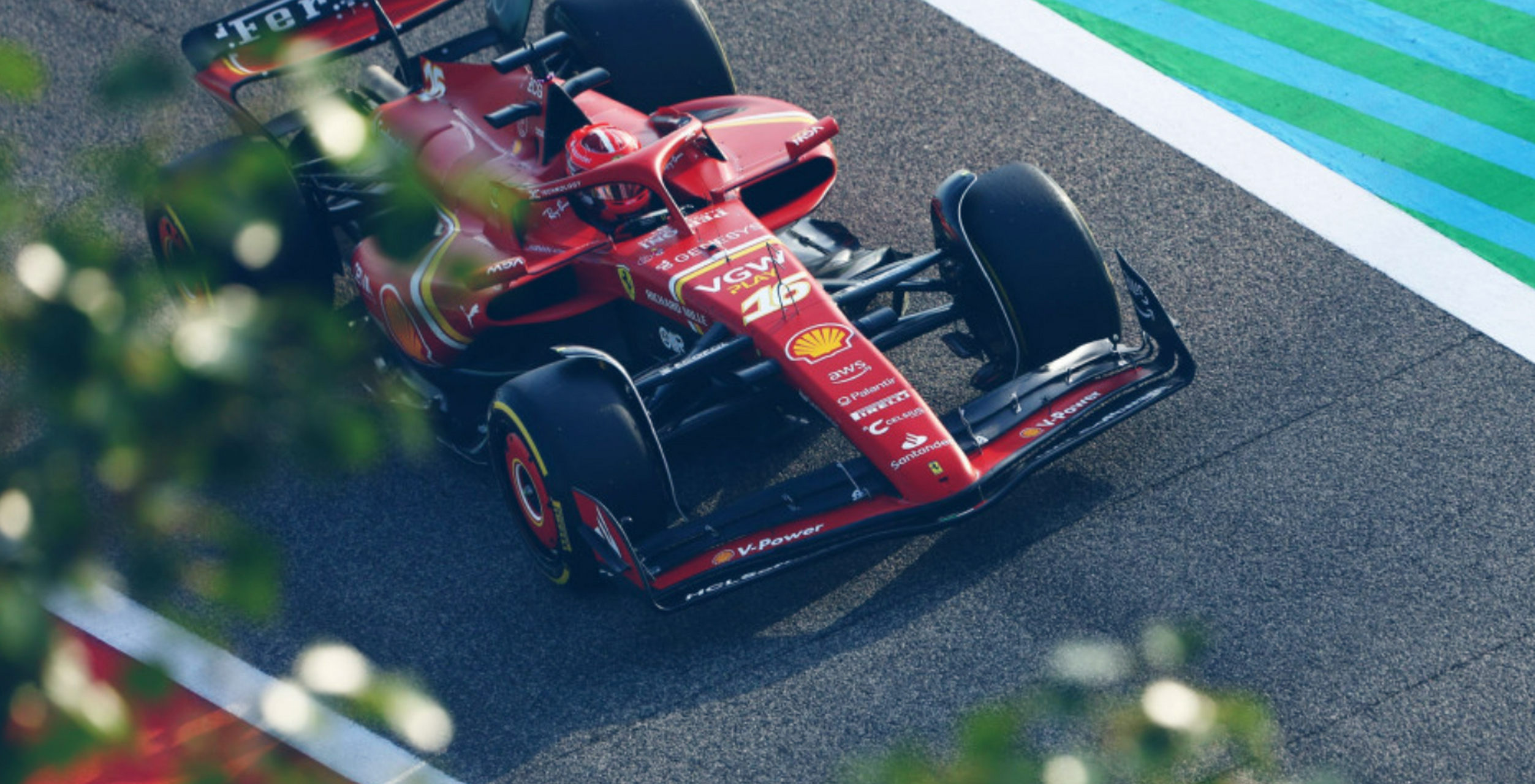 梅赛德斯翻盘红牛二队，勒克莱尔点燃赛场的简单介绍