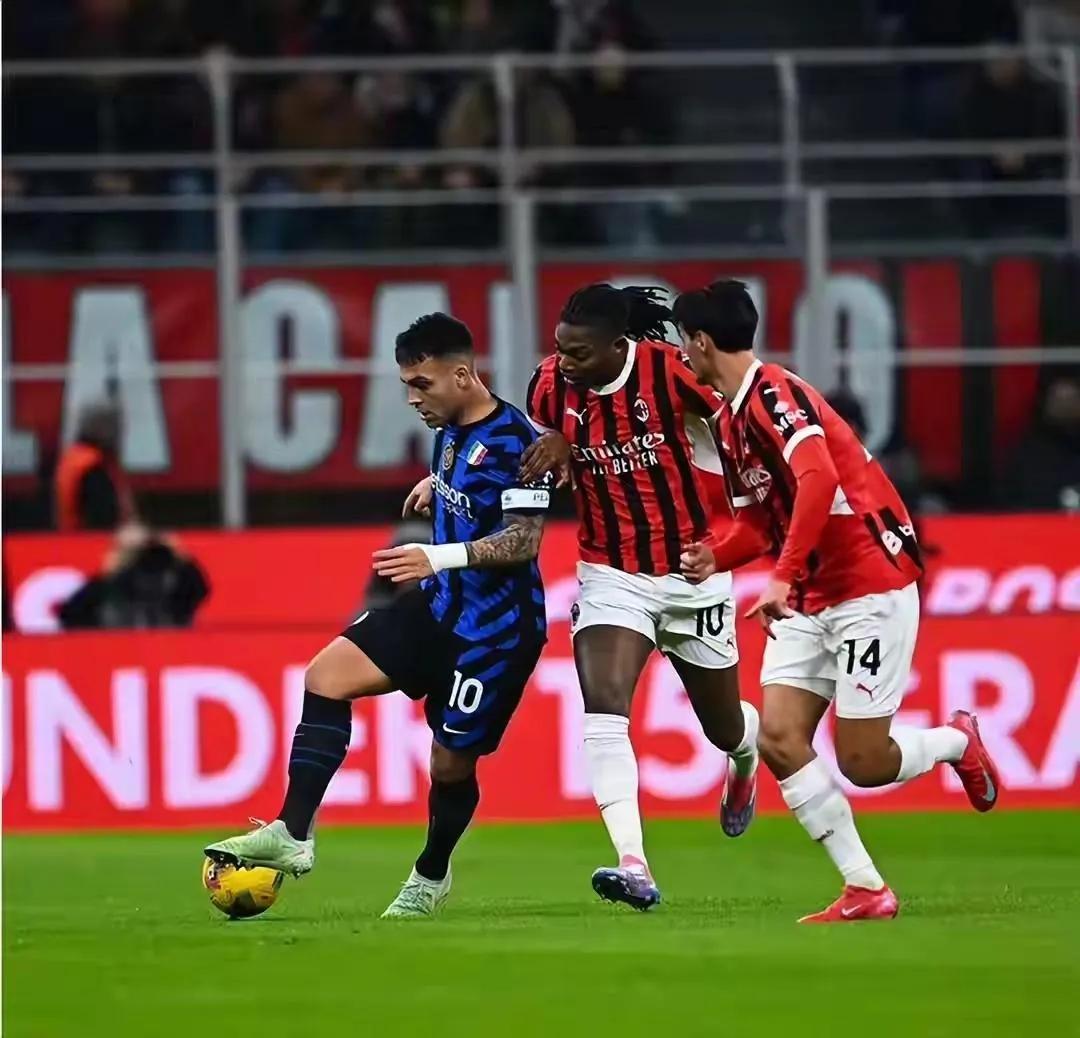 包含国际米兰险胜巴萨，蒂亚戈状态火热的词条