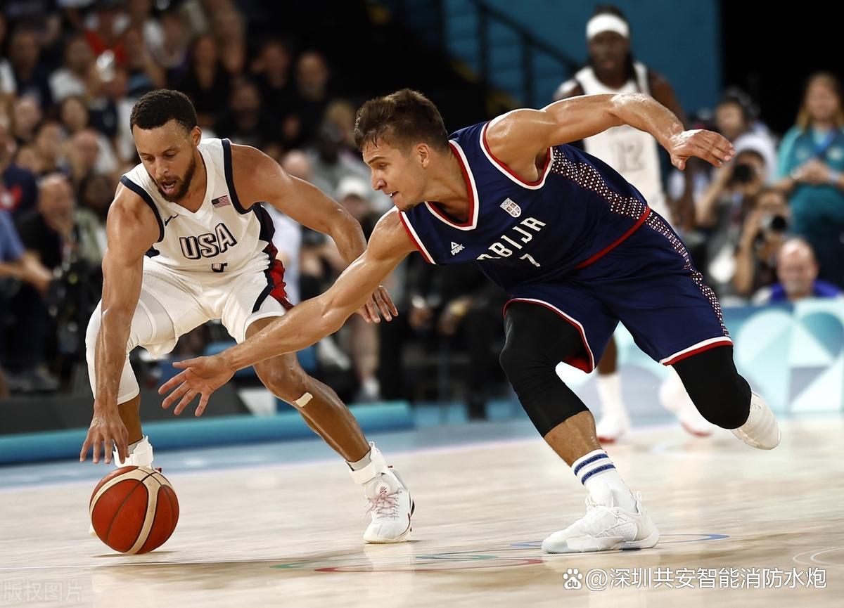 塞尔维亚男篮轻取意大利男篮，库里送出助攻的简单介绍