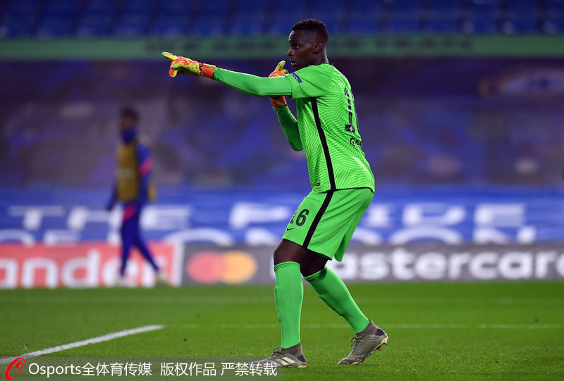 希腊鏖战墨西哥，哈弗茨统治全场