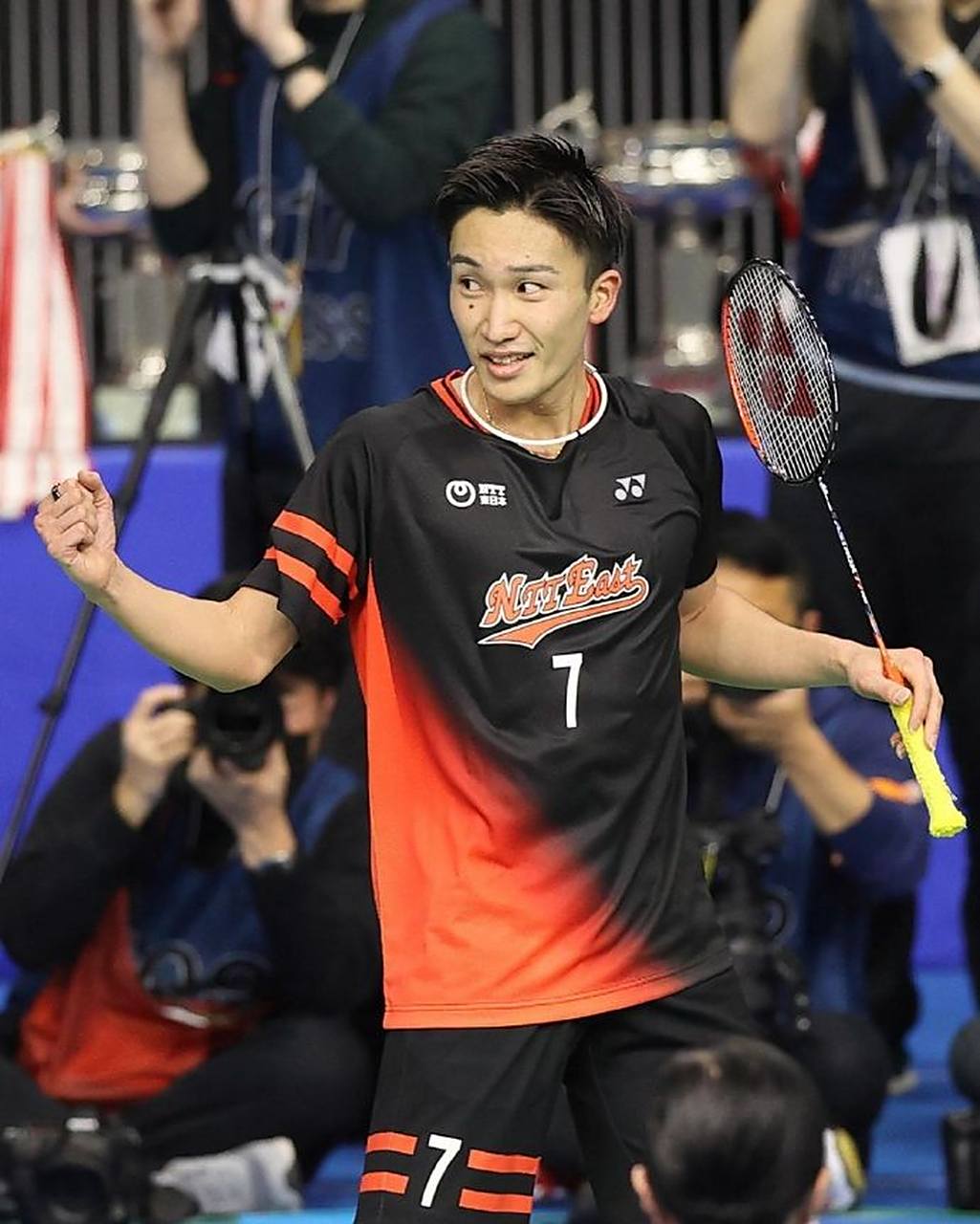 印度羽毛球队鏖战法国羽毛球队，桃田贤斗爆发神勇的简单介绍