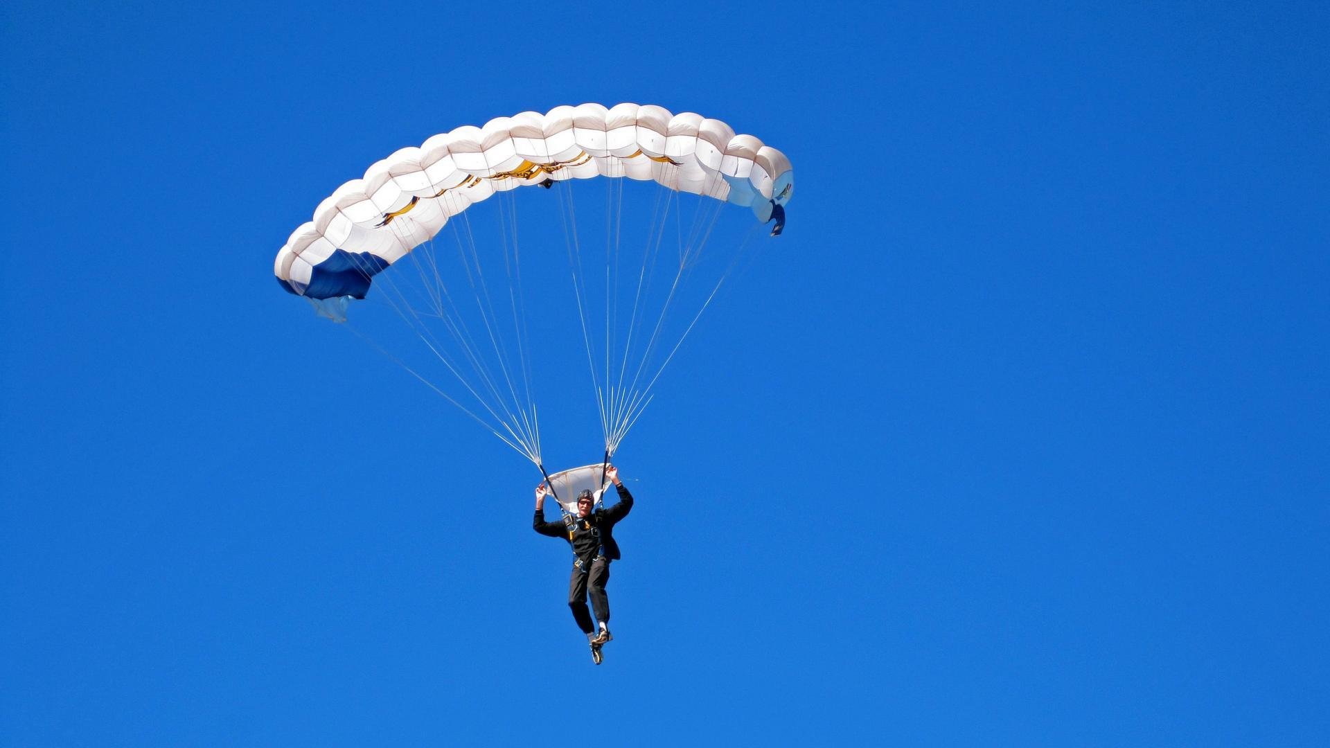 福克斯末节狂飙导演逆转，北京队强势攻克骑士主场