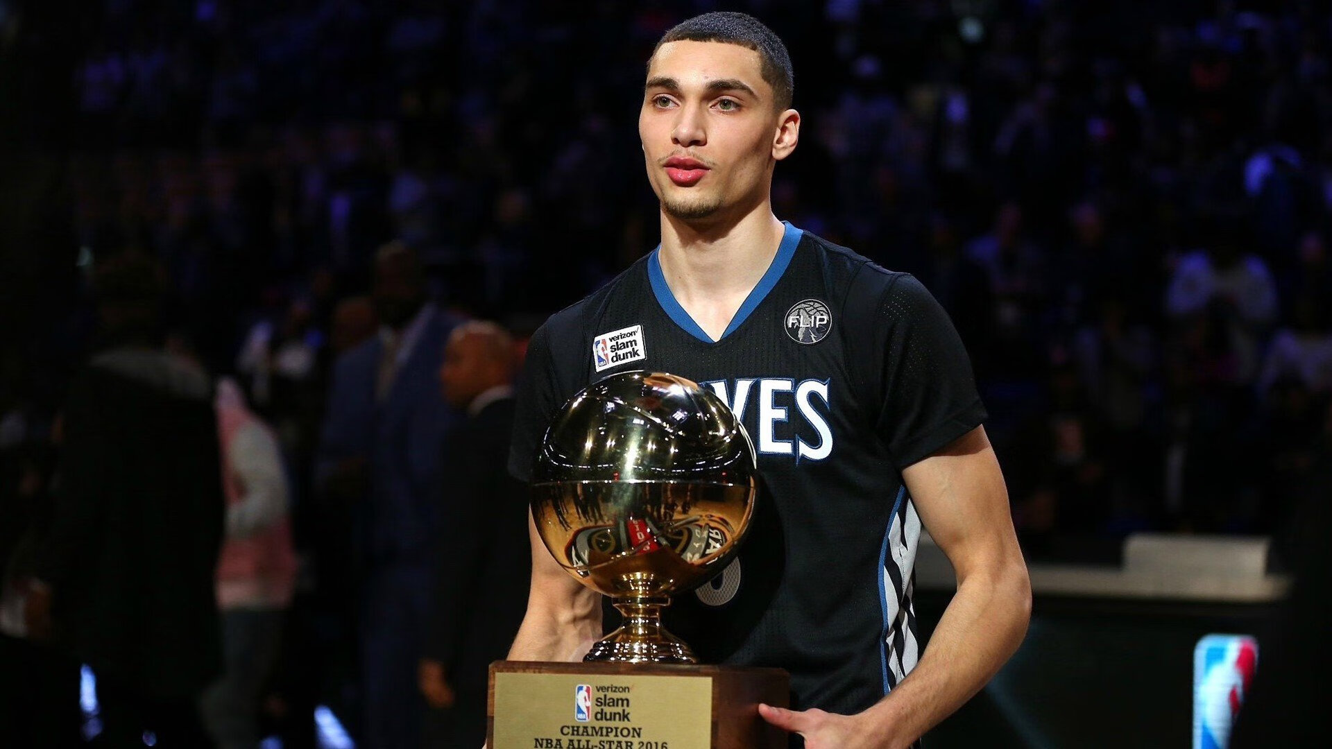 世界杯焦点战，奇才强行终结公牛，书写北美足球新篇章