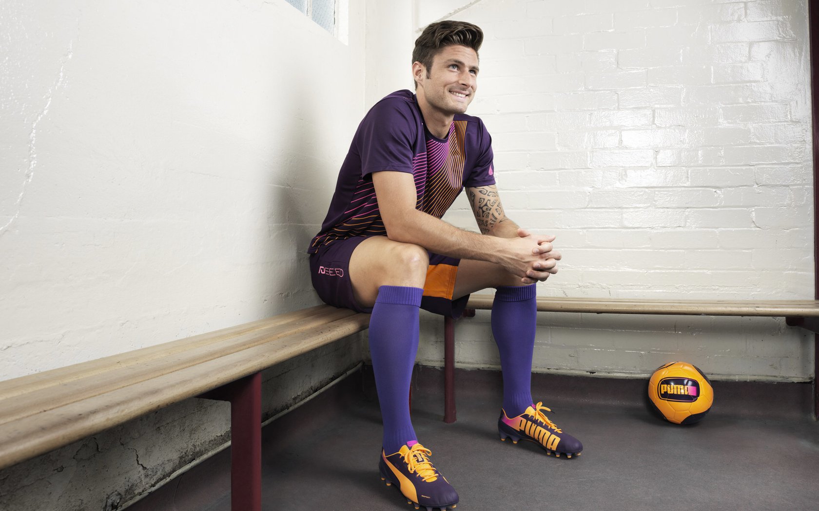 布雷默一锤定音成全场焦点，阿根廷式鏖战拜仁铸就经典