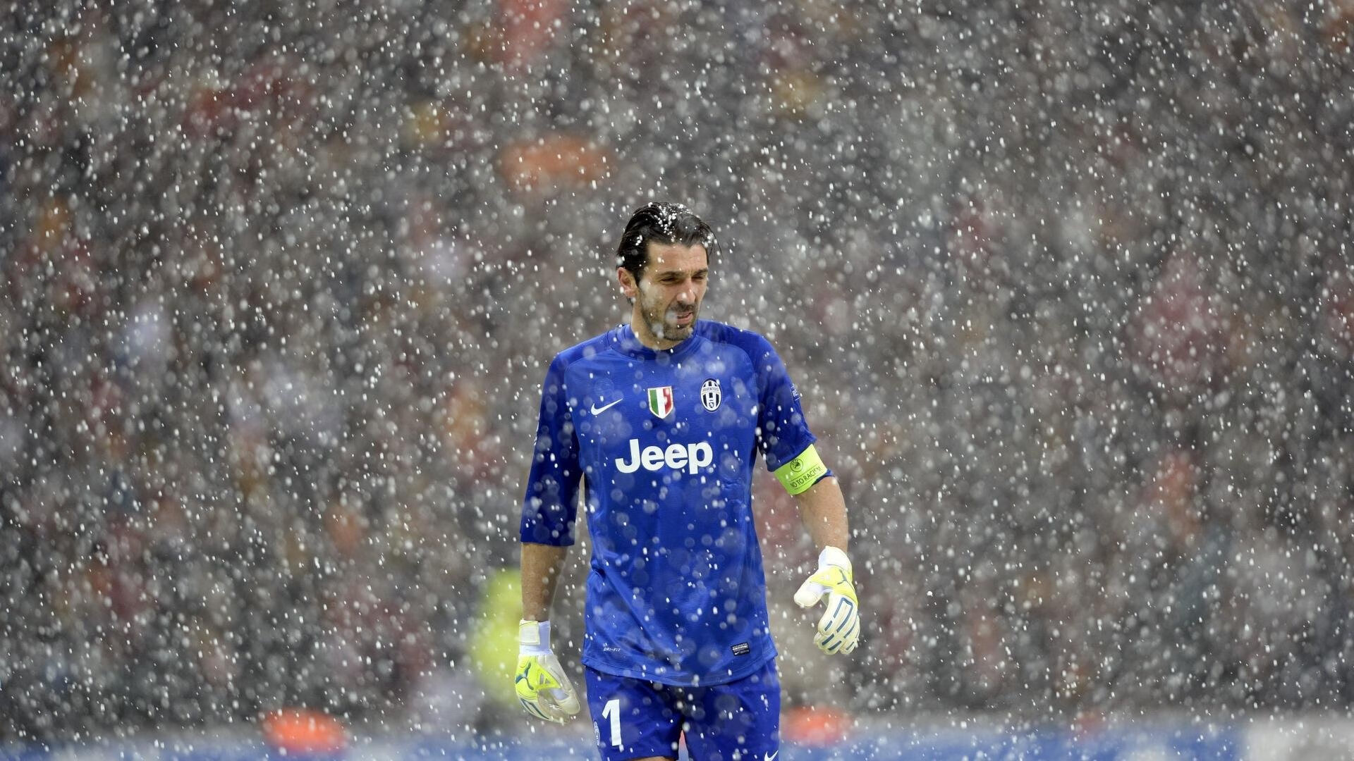 足球新纪元，乌克兰横扫巴萨，福登统治全场—当传统秩序被彻底颠覆